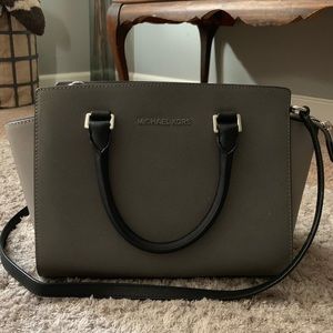 Michael Kors Selma Bag